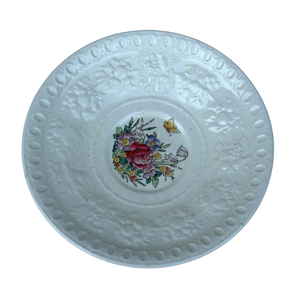 Wedgwood Wellesley Tintern Saucers Set of 8 Floral Embossed Cream AL9460 England